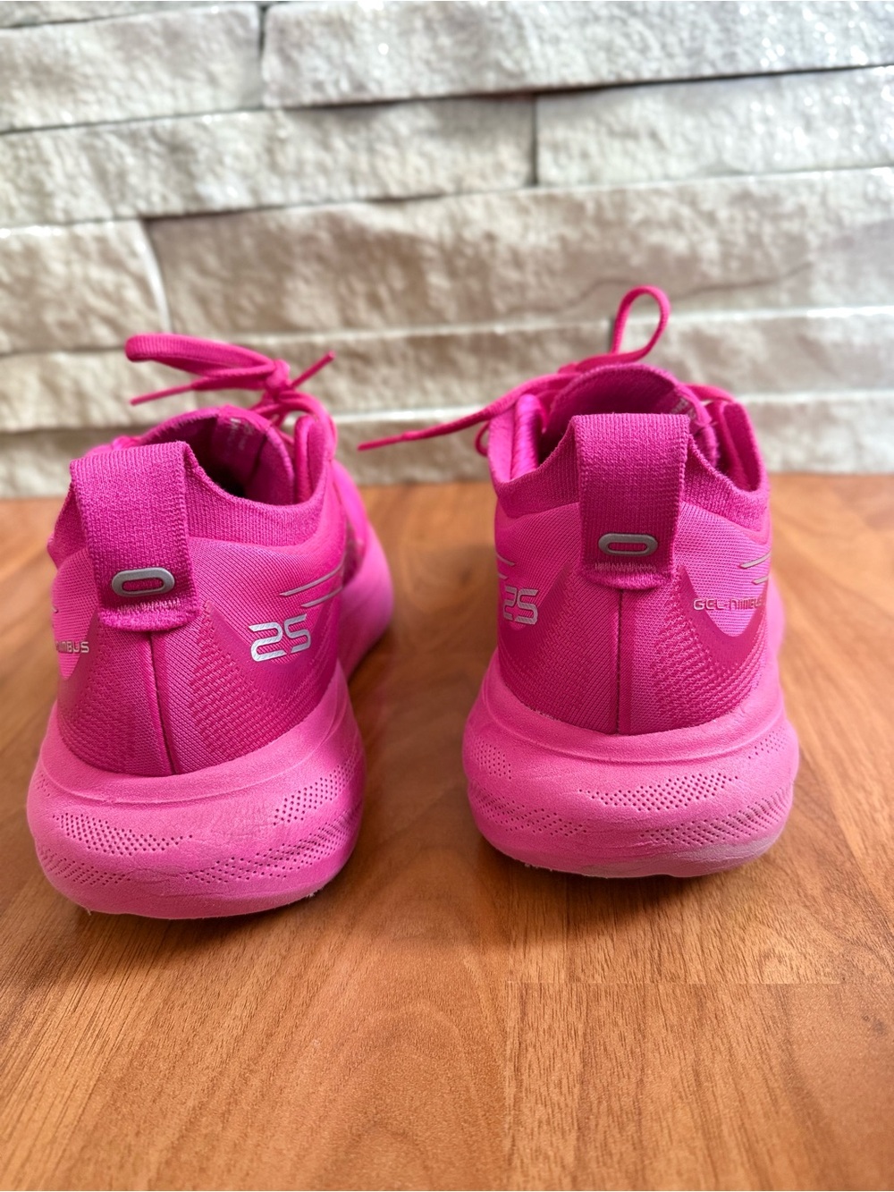 ASICS Gel - Nimbus 25 Women's Hot Pink Running Shoes 1012B356 - Picture 4 of 8
